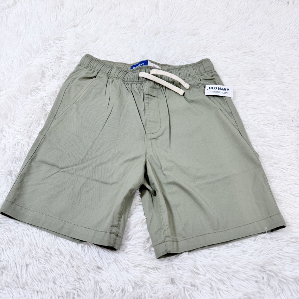 Old Navy NWT boy's Khaki Shorts adjustable‎ waist
